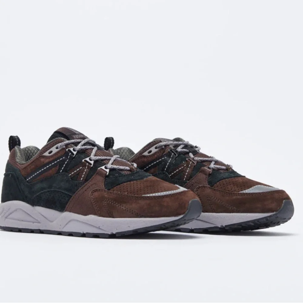 Karhu - Fusion 2.0 (Jet‎ Black/Java) Sz 7.5 Mens/ 9 Womens